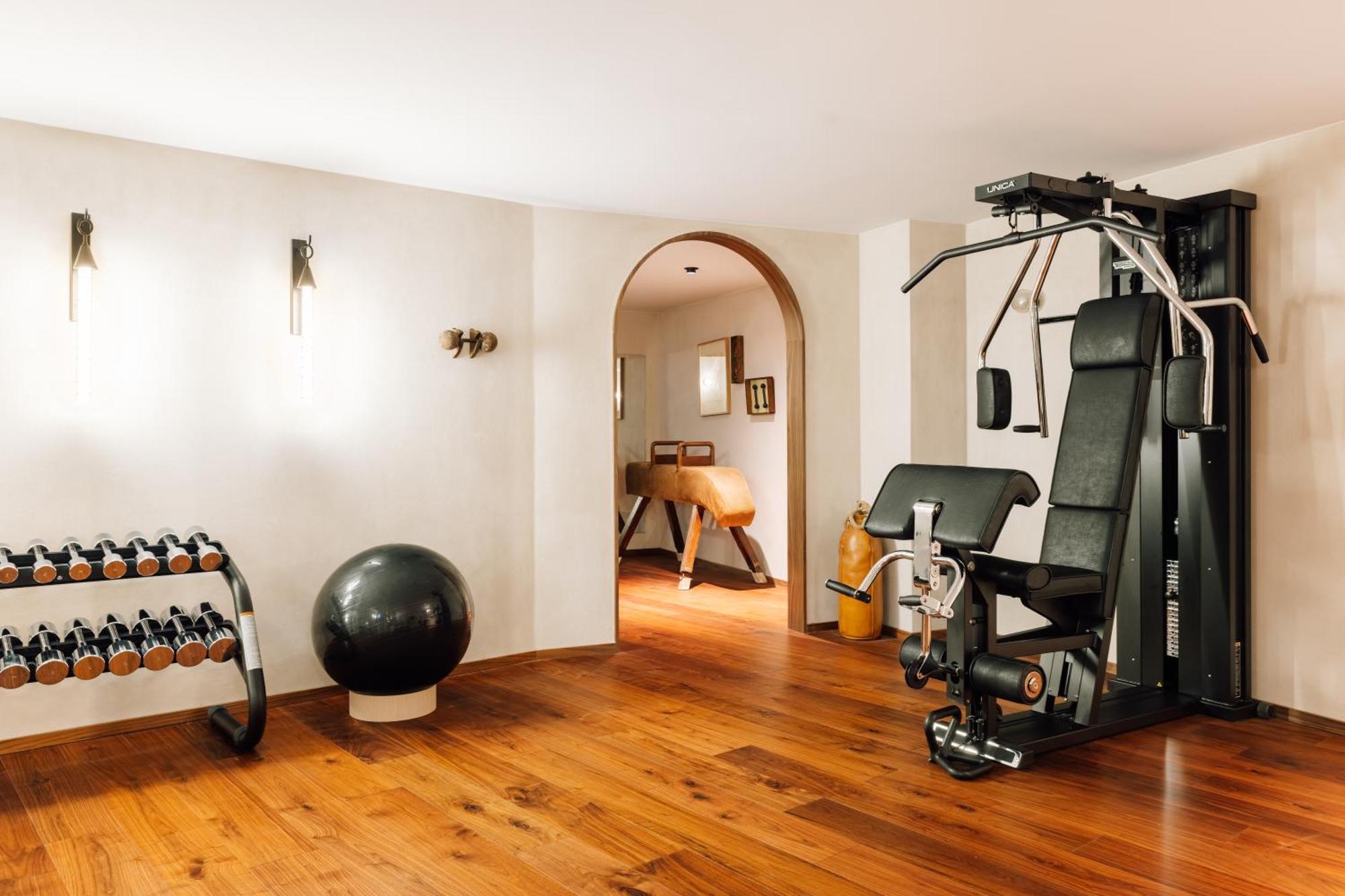 The Rebello Hotel & Spa - Small Luxury Hotels Of The World Vila Nova de Gaia Kültér fotó A home gym