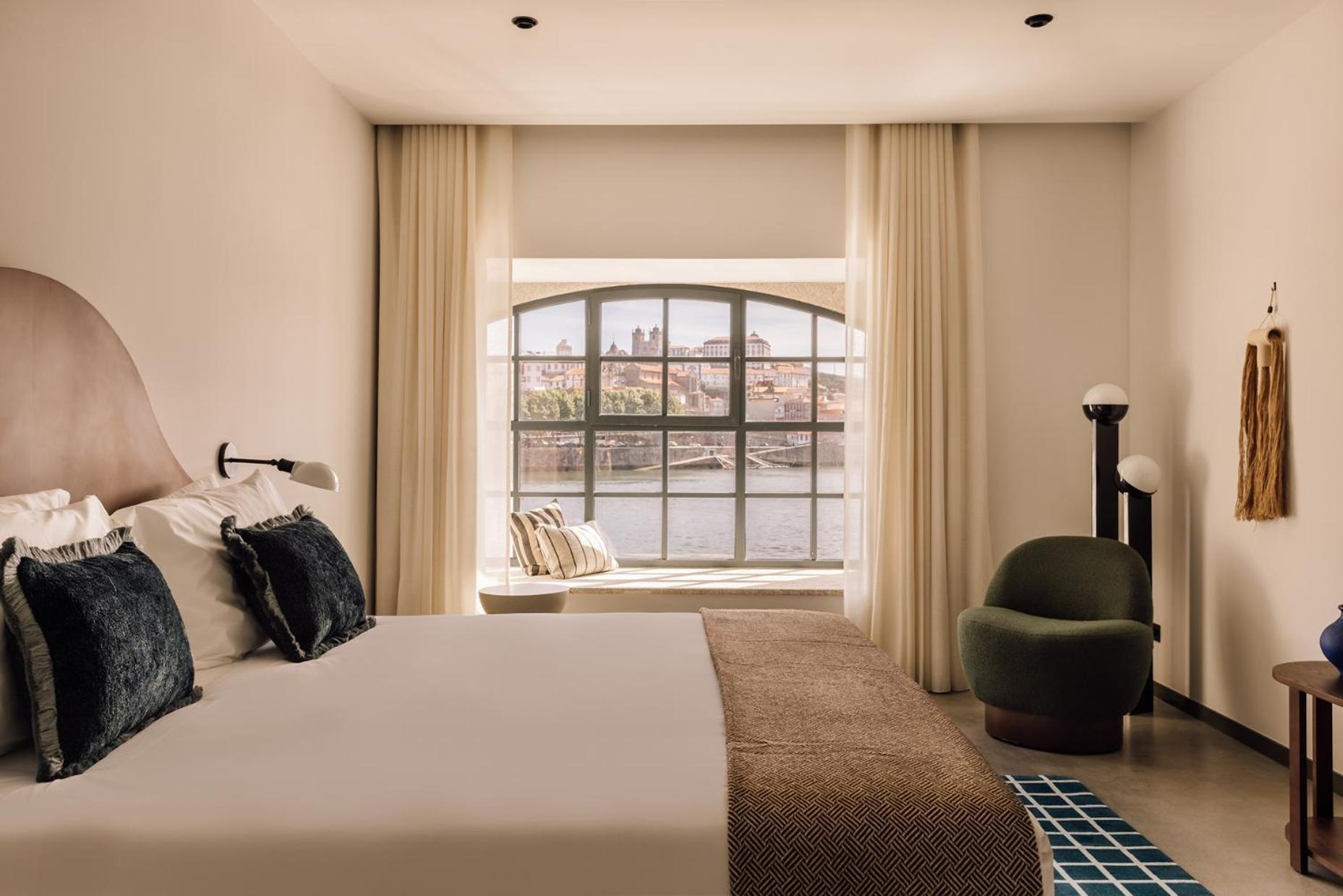 The Rebello Hotel & Spa - Small Luxury Hotels Of The World Vila Nova de Gaia Kültér fotó A guest room